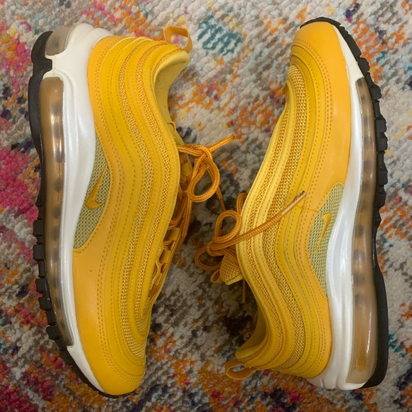 Shoes - Nike Air Max 97